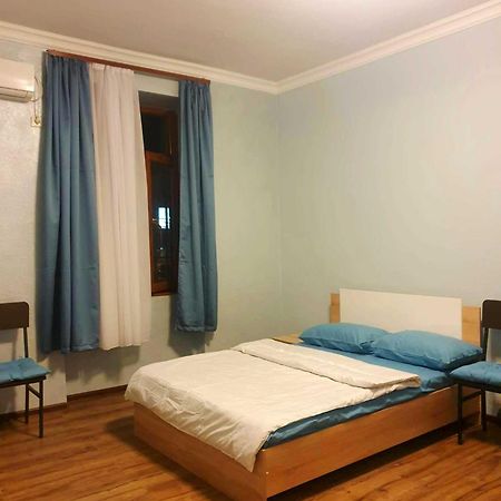 Apartment Near Sasundci Davit Metro Station Ереван Екстериор снимка