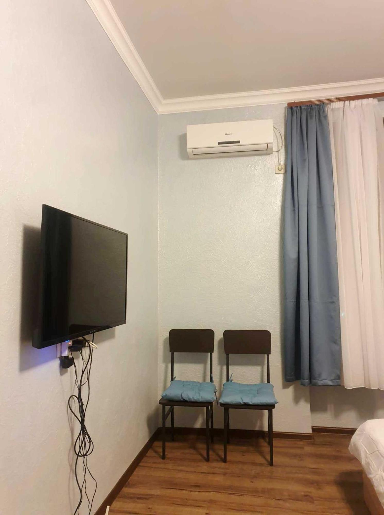 Apartment Near Sasundci Davit Metro Station Ереван Екстериор снимка