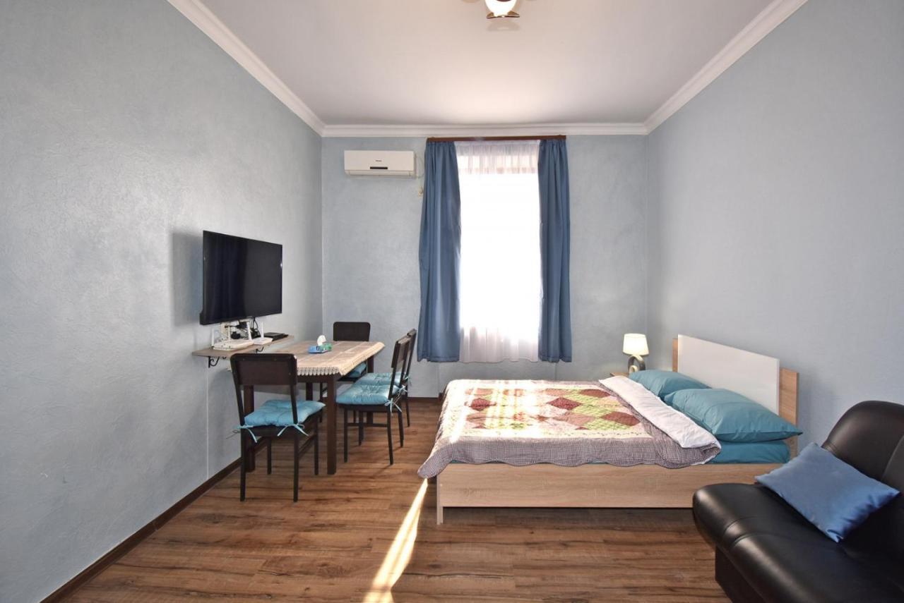 Apartment Near Sasundci Davit Metro Station Ереван Екстериор снимка